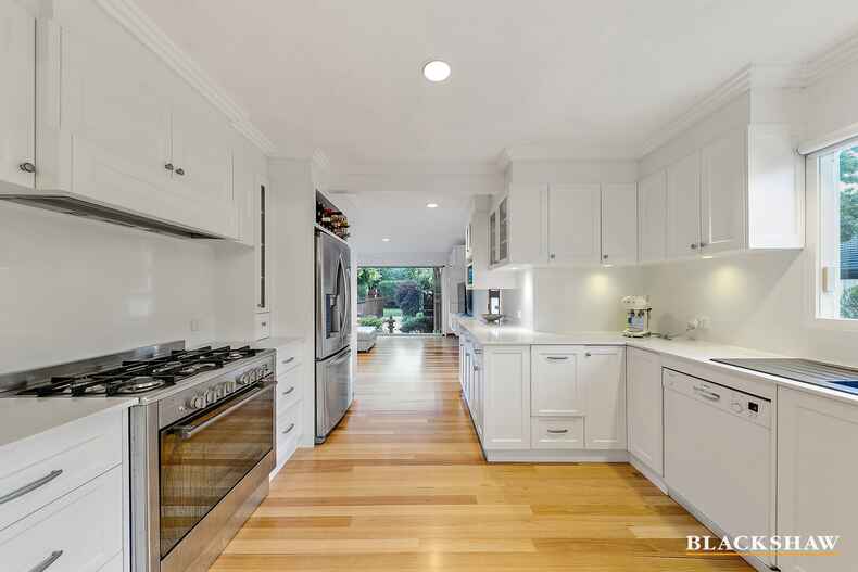 37 Loftus Street Yarralumla 37 Loftus Street Yarralumla