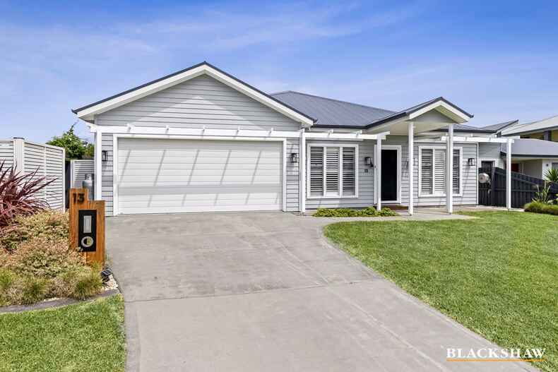 13 Bagarin Avenue Tomakin 13 Bagarin Avenue Tomakin