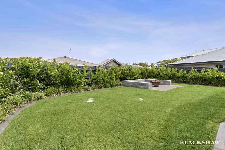 13 Bagarin Avenue Tomakin 13 Bagarin Avenue Tomakin