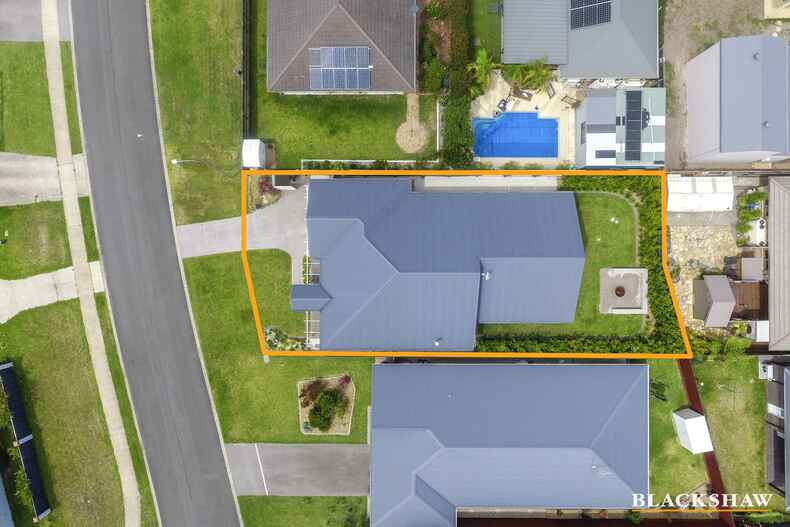 13 Bagarin Avenue Tomakin 13 Bagarin Avenue Tomakin