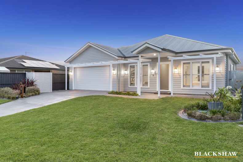 13 Bagarin Avenue Tomakin 13 Bagarin Avenue Tomakin