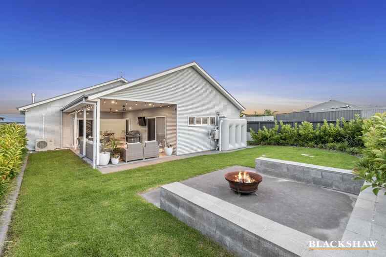 13 Bagarin Avenue Tomakin 13 Bagarin Avenue Tomakin