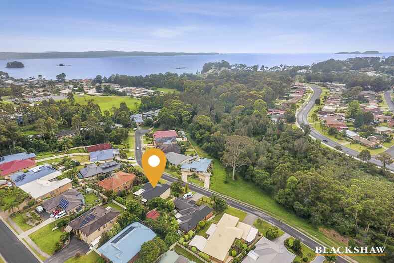 13 Gibson Place Batehaven
