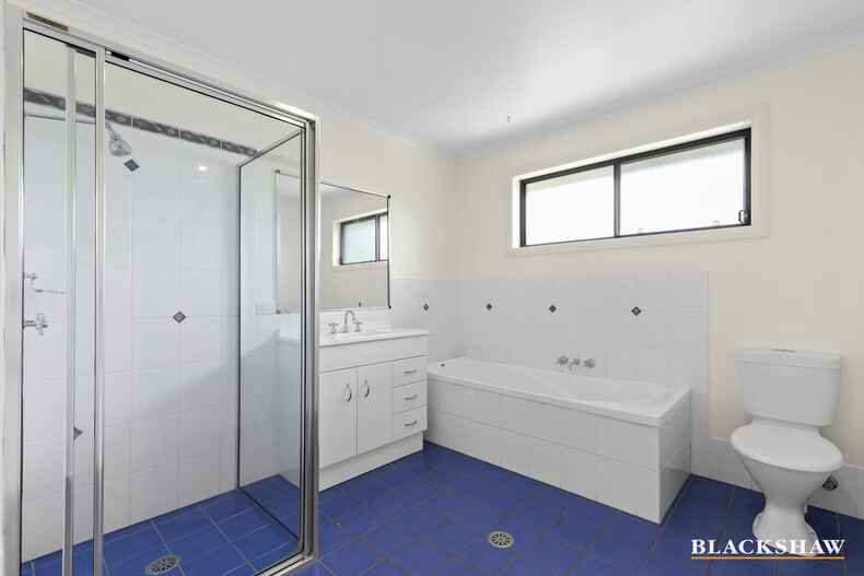 13 Gibson Place Batehaven