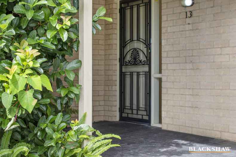 13 Gibson Place Batehaven