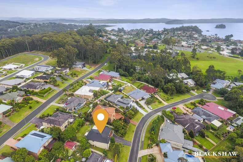 13 Gibson Place Batehaven