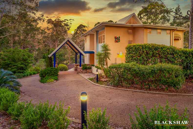 9 Burri Palm Way Surfside