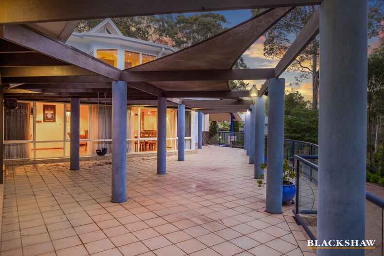 9 Burri Palm Way Surfside