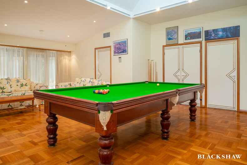 9 Burri Palm Way Surfside