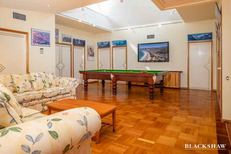 9 Burri Palm Way Surfside