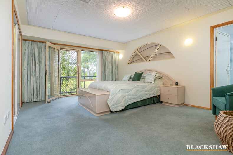 9 Burri Palm Way Surfside