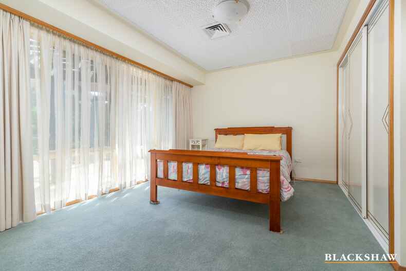 9 Burri Palm Way Surfside