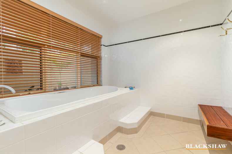 9 Burri Palm Way Surfside