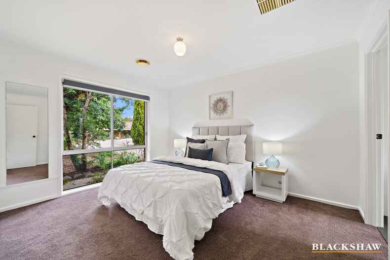 15 Hetherington Circuit Mckellar