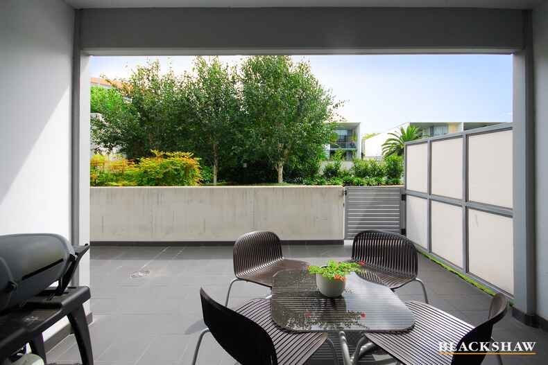 122/50 Eastlake Parade Kingston