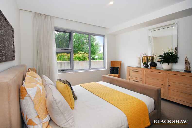 122/50 Eastlake Parade Kingston