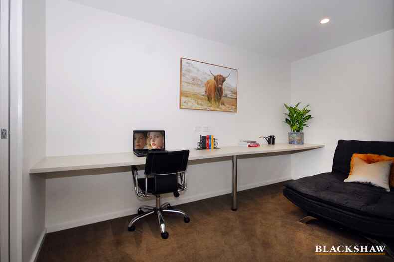 122/50 Eastlake Parade Kingston