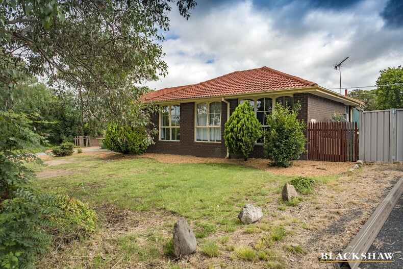 71 Fincham Crescent Wanniassa 71 Fincham Crescent Wanniassa