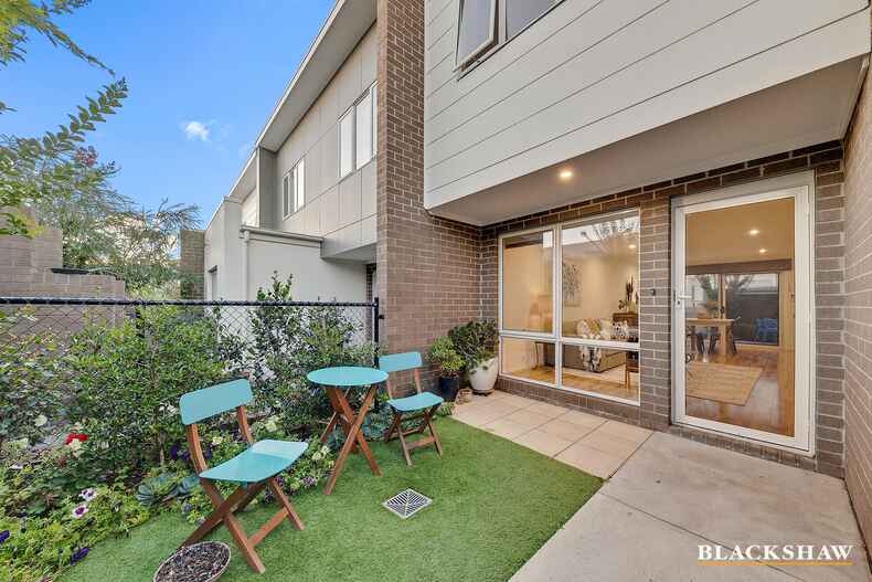 62/20 Gifford Street Coombs 62/20 Gifford Street Coombs