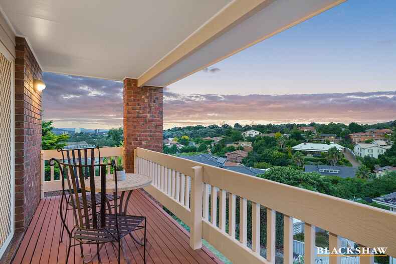 10 Pindari Crescent O'Malley 10 Pindari Crescent O'Malley