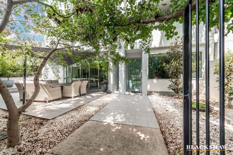 7/28 Canberra Avenue Forrest 7/28 Canberra Avenue Forrest