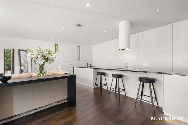 7/28 Canberra Avenue Forrest 7/28 Canberra Avenue Forrest