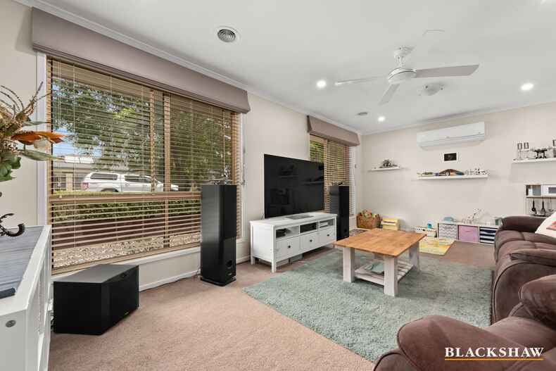 1 Proust Place Macgregor 1 Proust Place Macgregor