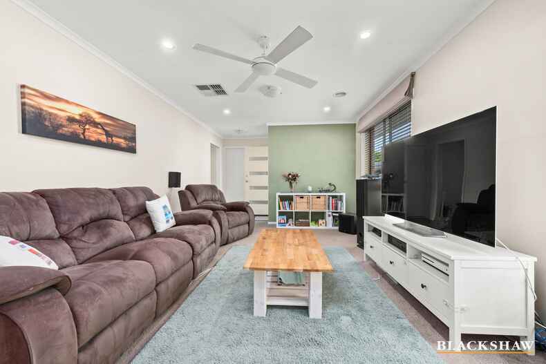 1 Proust Place Macgregor 1 Proust Place Macgregor