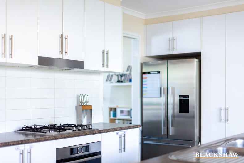 1 Proust Place Macgregor 1 Proust Place Macgregor