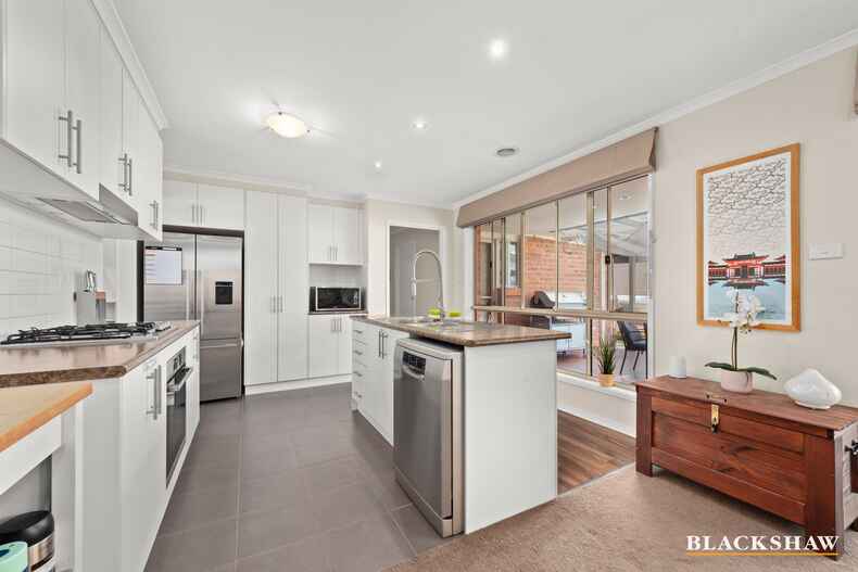 1 Proust Place Macgregor 1 Proust Place Macgregor