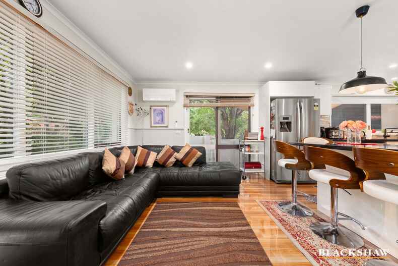 345 Bugden Avenue Fadden