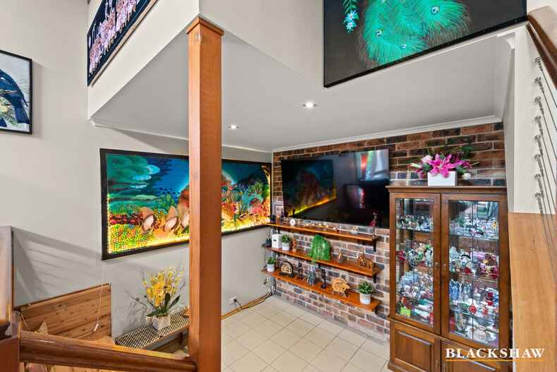 345 Bugden Avenue Fadden