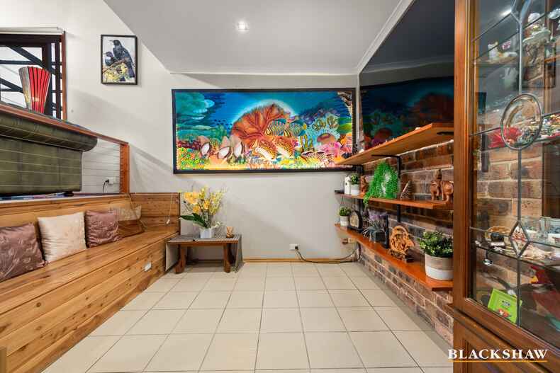 345 Bugden Avenue Fadden