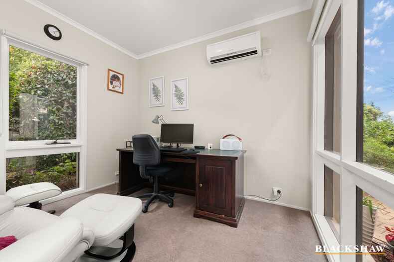 345 Bugden Avenue Fadden