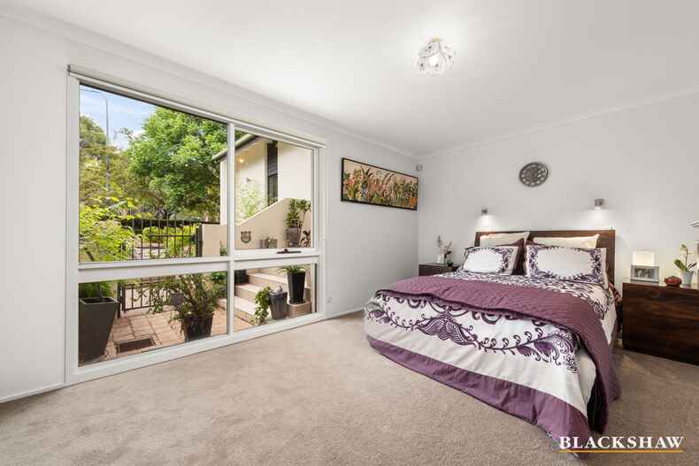 345 Bugden Avenue Fadden