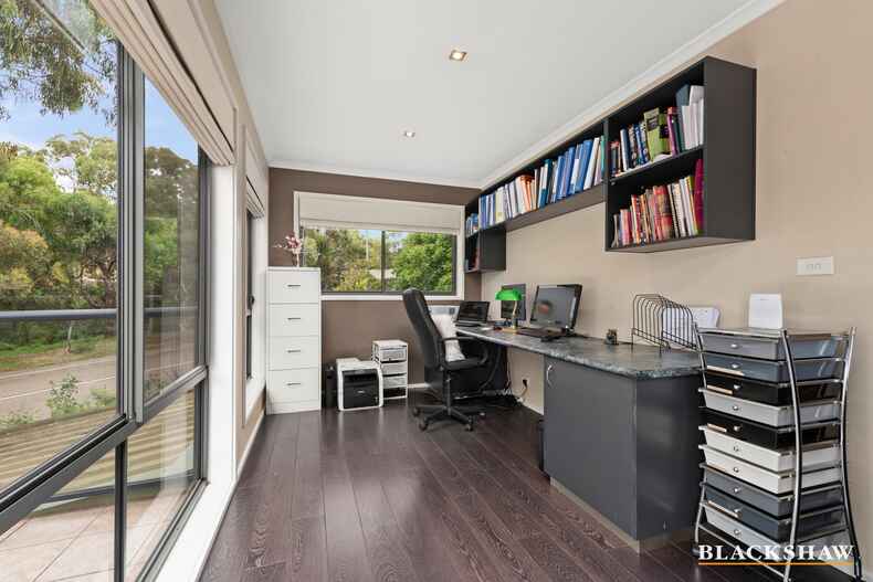 345 Bugden Avenue Fadden