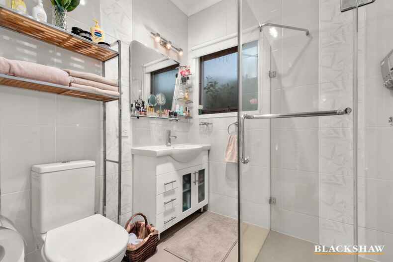 345 Bugden Avenue Fadden