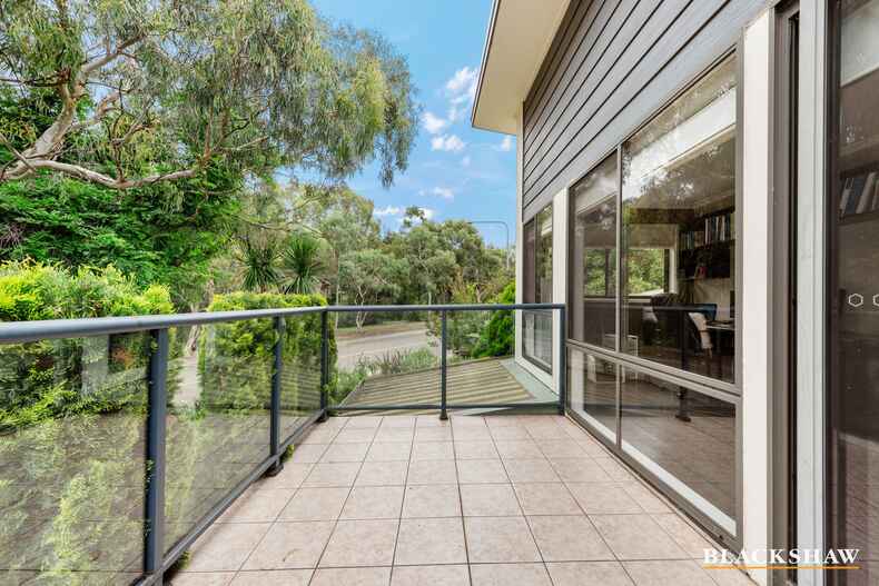345 Bugden Avenue Fadden