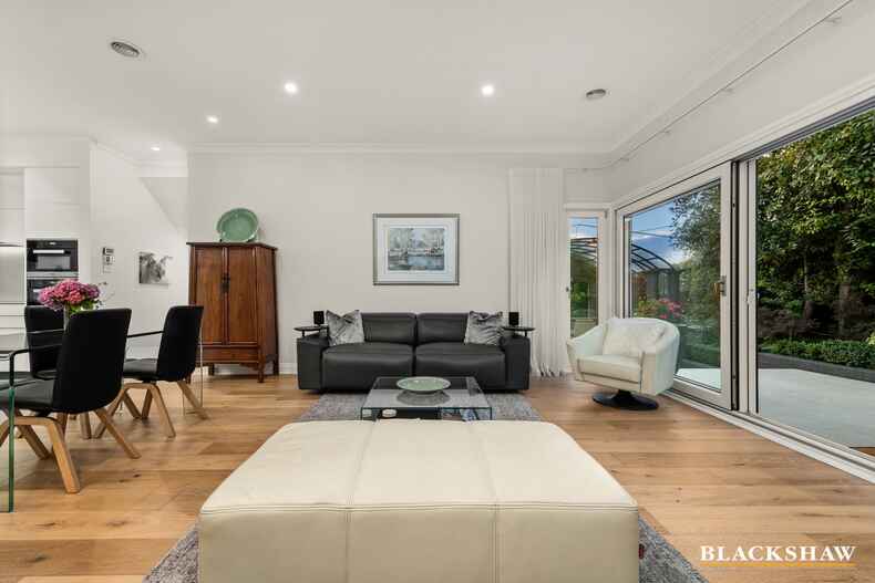 11 MacDonnell Street Yarralumla