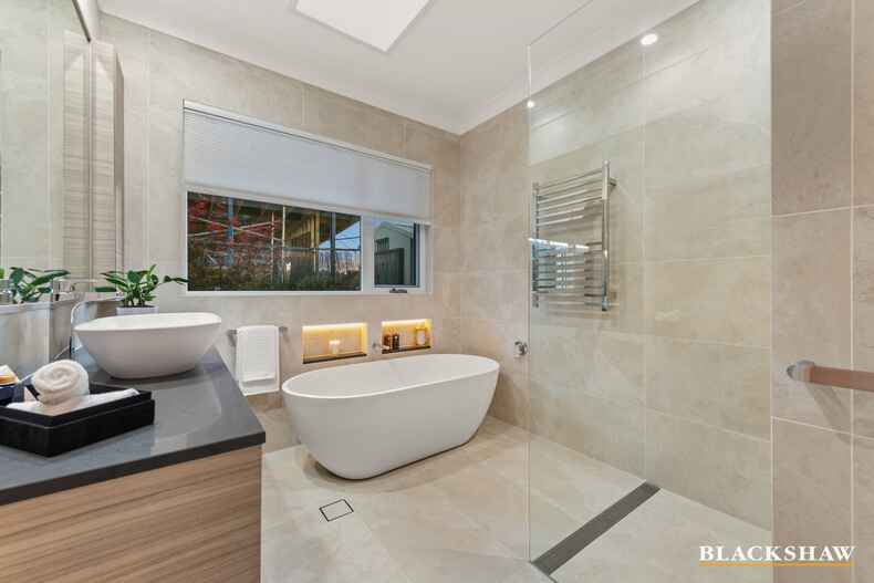 11 MacDonnell Street Yarralumla