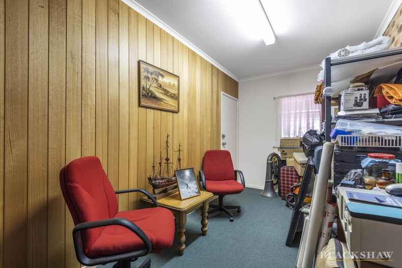 3 Free Place Fadden 3 Free Place Fadden