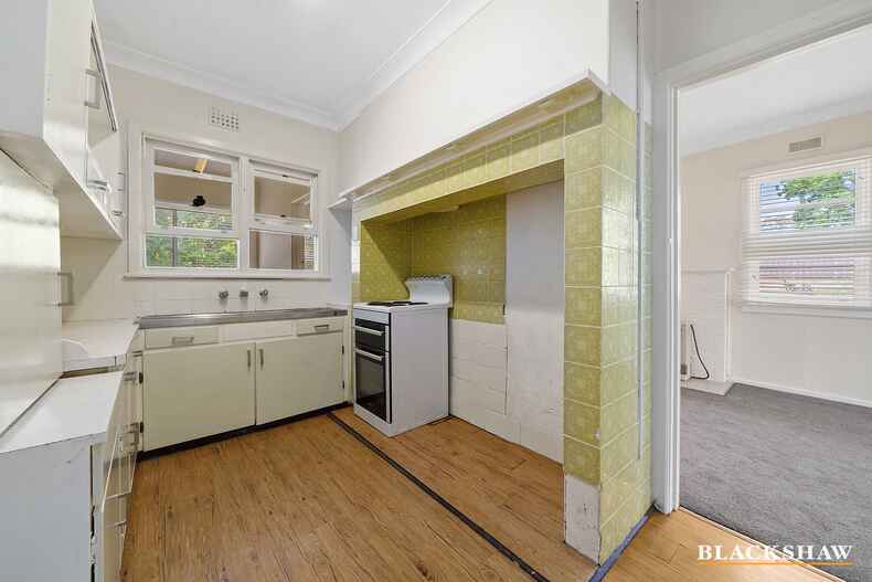 30 Hirst Avenue Queanbeyan