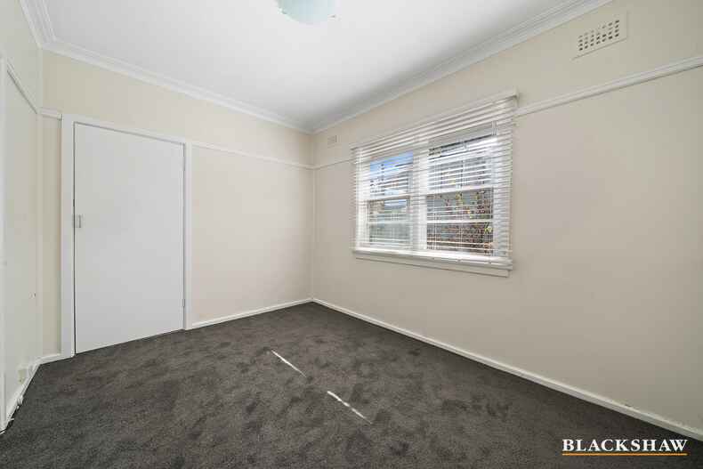 30 Hirst Avenue Queanbeyan