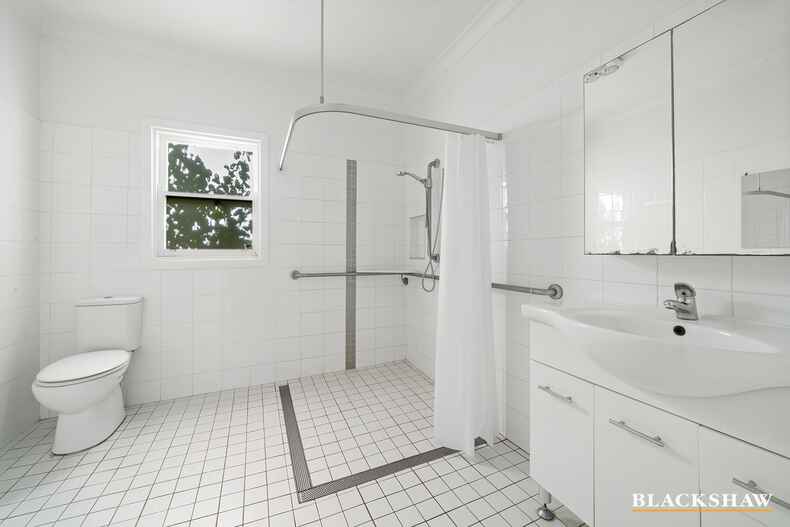 30 Hirst Avenue Queanbeyan