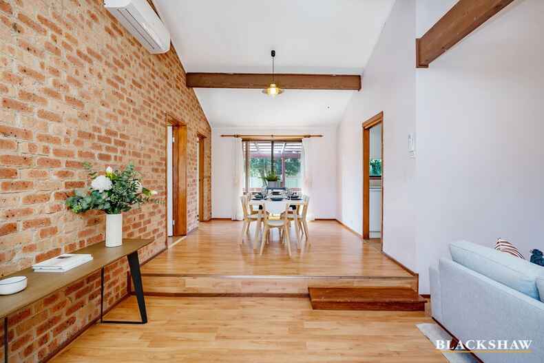 46 Smalley Circuit Giralang