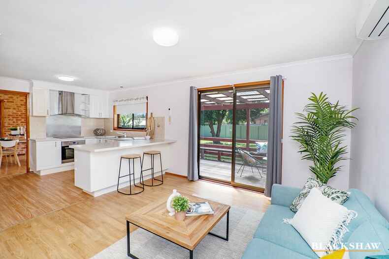 46 Smalley Circuit Giralang