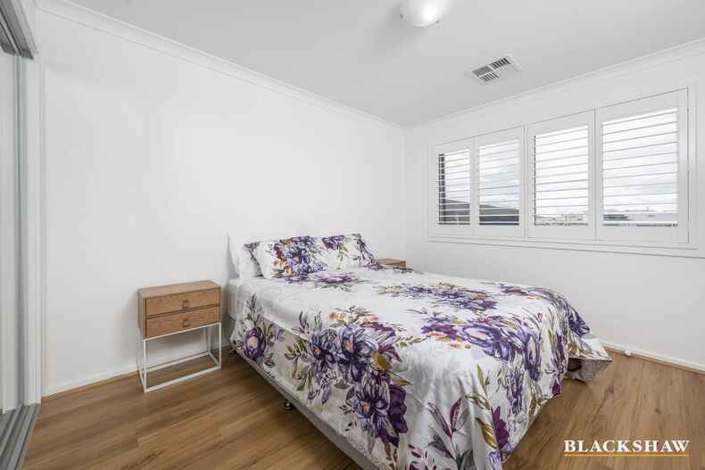 24 John Gorton Drive Coombs 24 John Gorton Drive Coombs