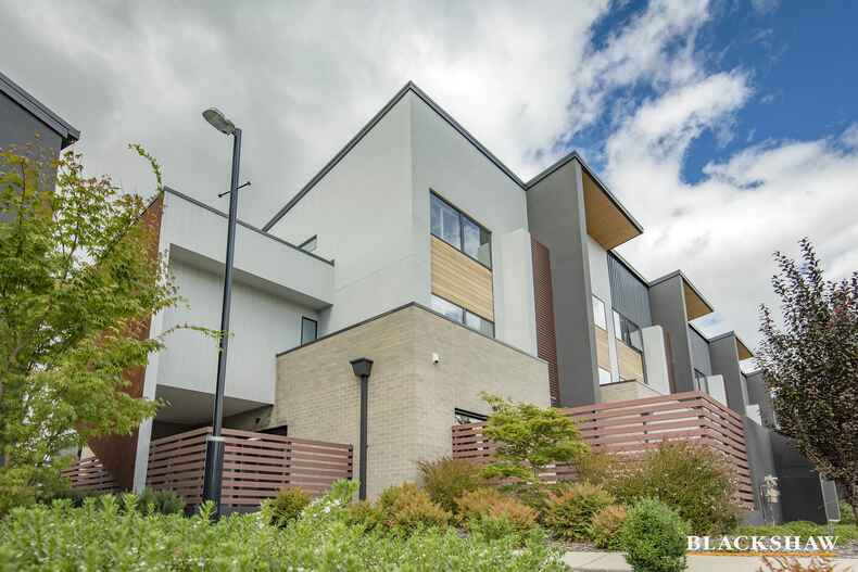 24 John Gorton Drive Coombs 24 John Gorton Drive Coombs