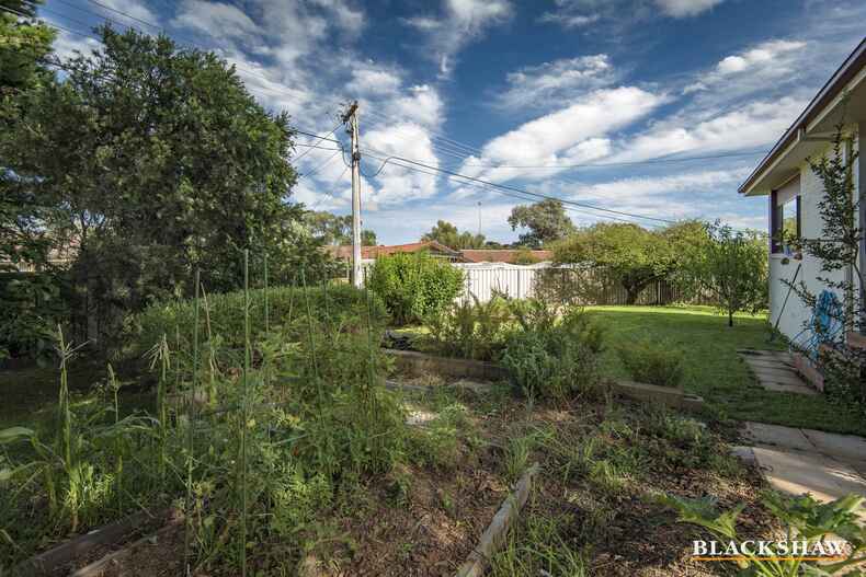 10 De Garis Place Scullin 10 De Garis Place Scullin