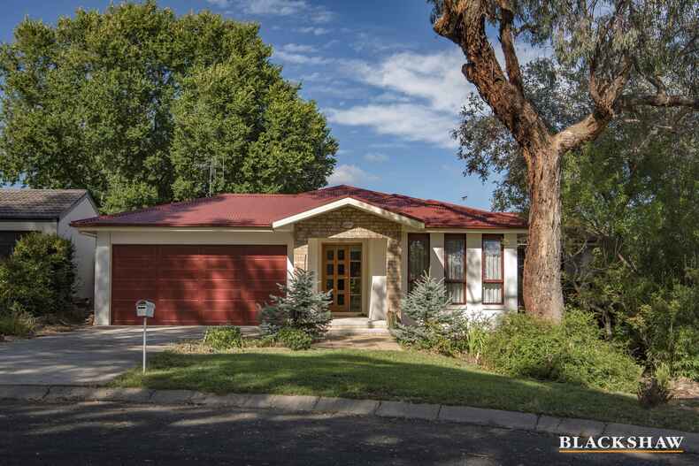 10 De Garis Place Scullin 10 De Garis Place Scullin